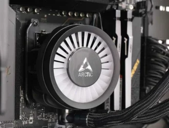 Arctic снижает температуру Core Ultra 9 285K на 7°C благодаря смещенному креплению LGA1851