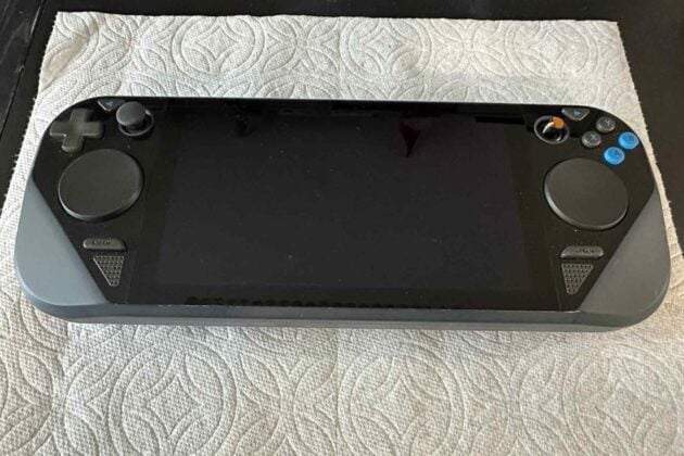 Прототип Steam Deck с AMD Picasso APU продается за 2000 долларов