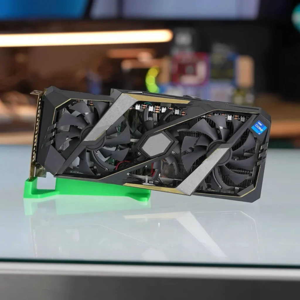 Модификация GeForce RTX 20 Series превращает графический процессор в NUC Франкенштейна