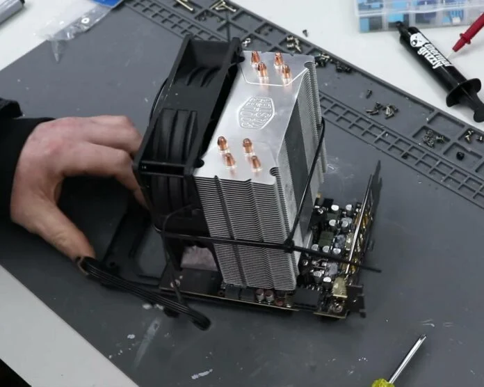 Моддер повысил производительность RTX 5050 на 17 % с помощью радиатора для процессора, обойдя GTX 1080 Ti