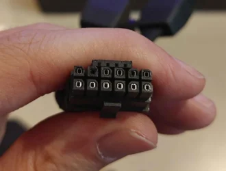 12V-2×6 претендует на звание первой жертвы графического процессора Radeon, но при весьма любопытных обстоятельствах