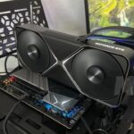 Как подключить 16-контактный кабель GeForce RTX 50, чтобы он не перегорел