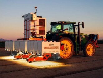 Забудьте о фреймах, эти графические процессоры Nvidia питают лазеры, которые уничтожают 10 000 сорняков в минуту