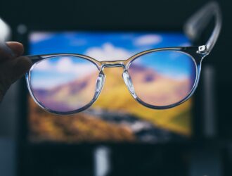 Какая женская оправа для очков нужна для айтишников и тех, кто много работает за компьютером