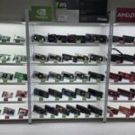 Коллекция графических процессоров этого энтузиаста технологий заставляет нас мечтать о том, чтобы когда-нибудь у нас был такой