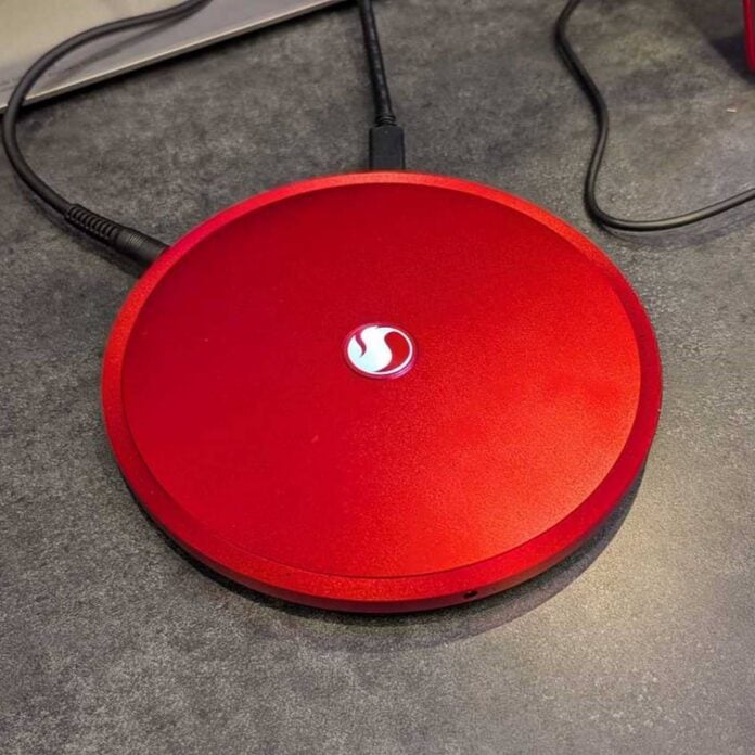 Компания Qualcomm представляет ультратонкие мини-ПК Snapdragon X2 Elite, похожие на фрисби