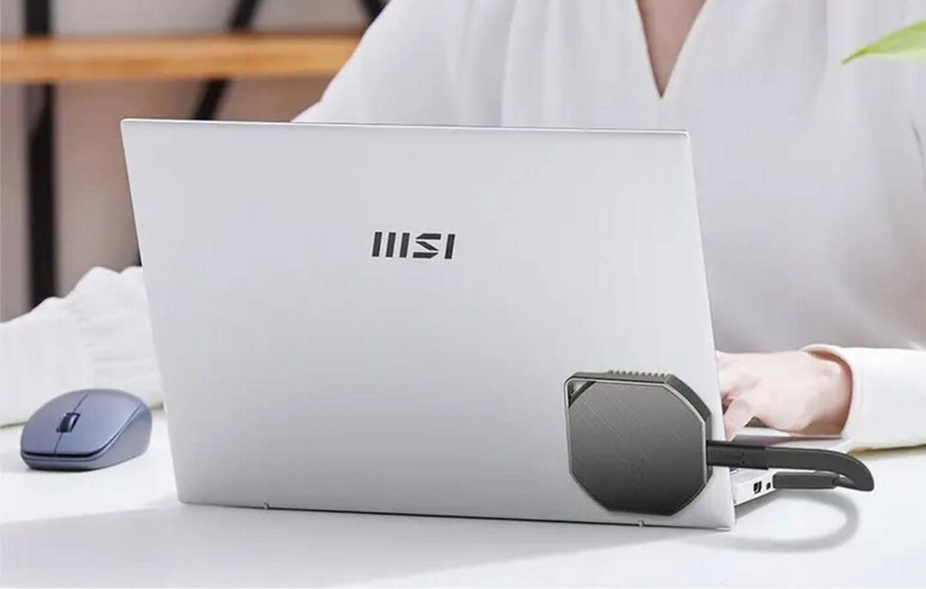 MSI представляет магнитный портативный твердотельный накопитель Datamag 40 Гбит/с емкостью до 4 ТБ