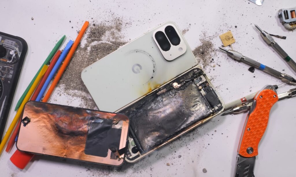 Google Pixel 10 Pro Fold взрывается во время стресс-теста