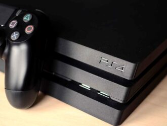 PlayStation 4 прощается через десять лет