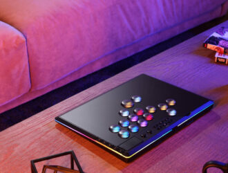 CORSAIR выходит на ринг со своим контроллером Novablade Pro