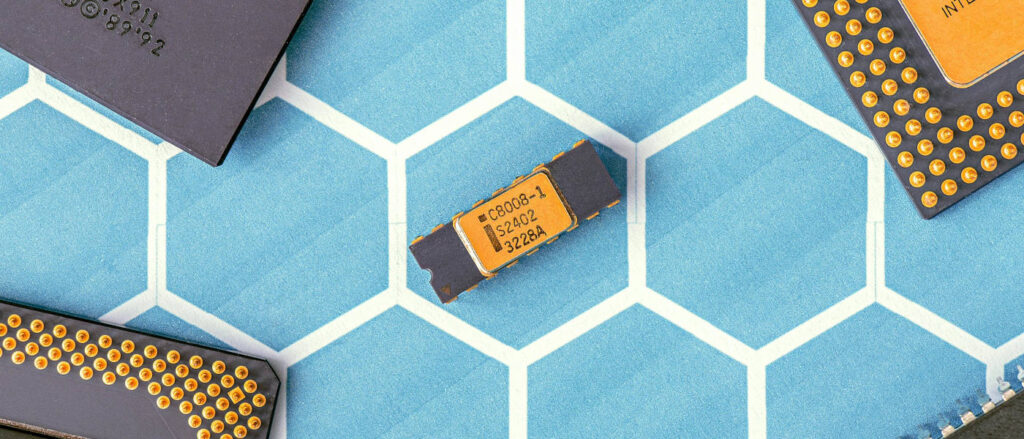 Транзистор, краеугольный камень цифровой эры