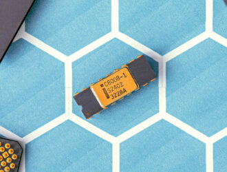 Транзистор, краеугольный камень цифровой эры