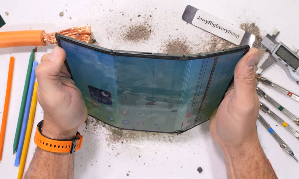 Galaxy Z TriFold сломался в тесте на выносливость