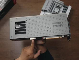 Распаковка Sapphire Radeon RX 9070 XT Phantom Link: стильная видеокарта, которой не нужны кабели питания