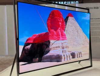 Samsung представляет свои телевизоры на выставке CES со 130-дюймовым дисплеем micro RGB