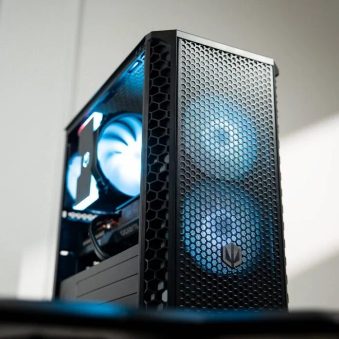 Компания Endorfy представляет серию корпусов Signum M30 для ПК, отличающихся широкой совместимостью с оборудованием в компактном форм-факторе