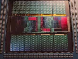 Компания AMD представила 256-ядерный процессор Zen 6 с восемью CCD-чипами и двумя чипами ввода-вывода.