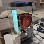 Modder преобразует телефон Android в ПК, запускает The Witcher 3 в настройках Ultra