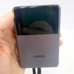Компания UGREEN только что выпустила первый в мире внешний аккумулятор с жидкостным охлаждением и окошком, через которое можно наблюдать за его работой